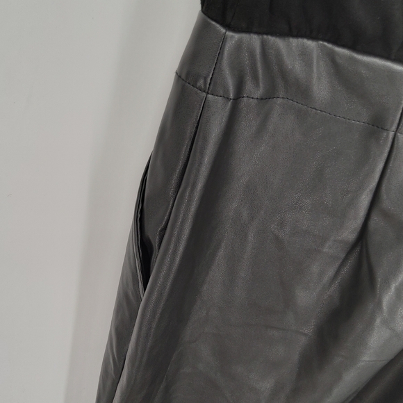 H FOR HALSTON NWT 16 FAUX LEATHER JUMPSUIT - Picture 7 of 8